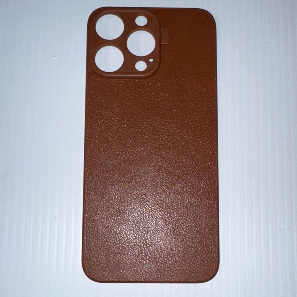 NWOT SUTI iPhone 16 Pro Max Brown PhoneBack